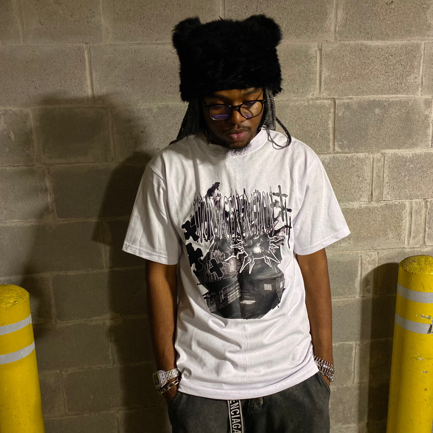 "FLOATING HOUSE" WHITE T-SHIRT
